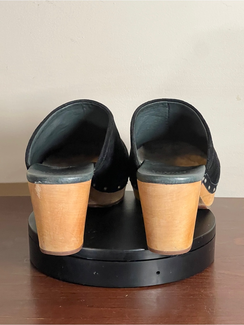 Ugg Abbie Clog - Wooden Sole, Leather Suede Upper, Shearling Lined - US 12 - Picture 4 of 14